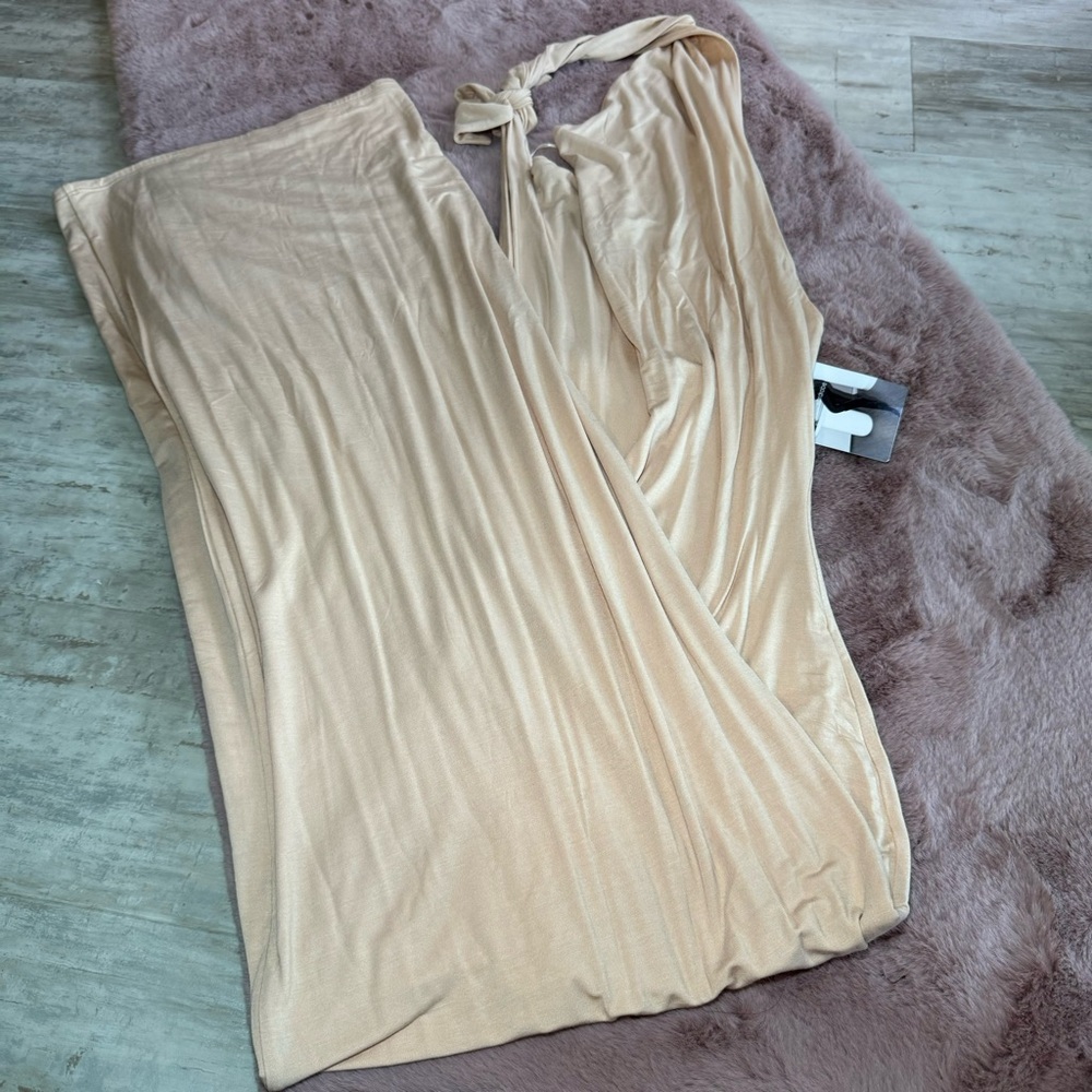 NWT! Halter chic dress
